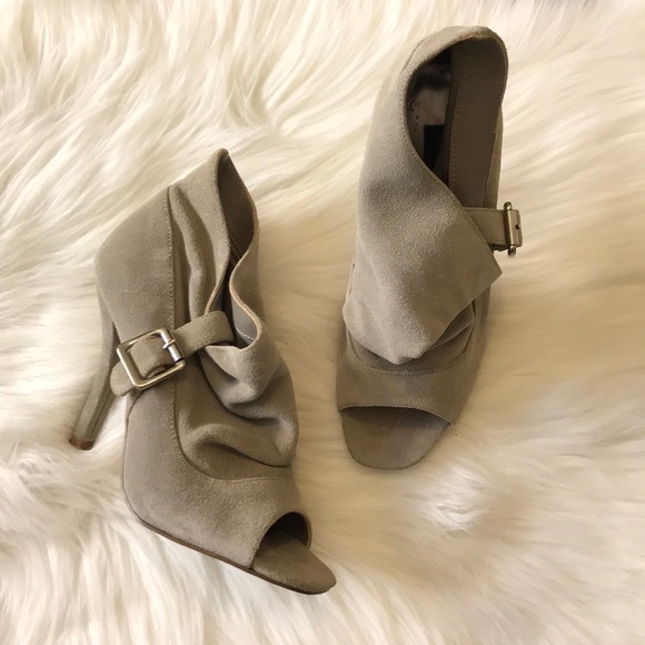 Steve Madden foldover peeptoe ankle booties - Picture 2 of 6